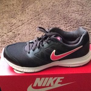 Nike downshifter 6